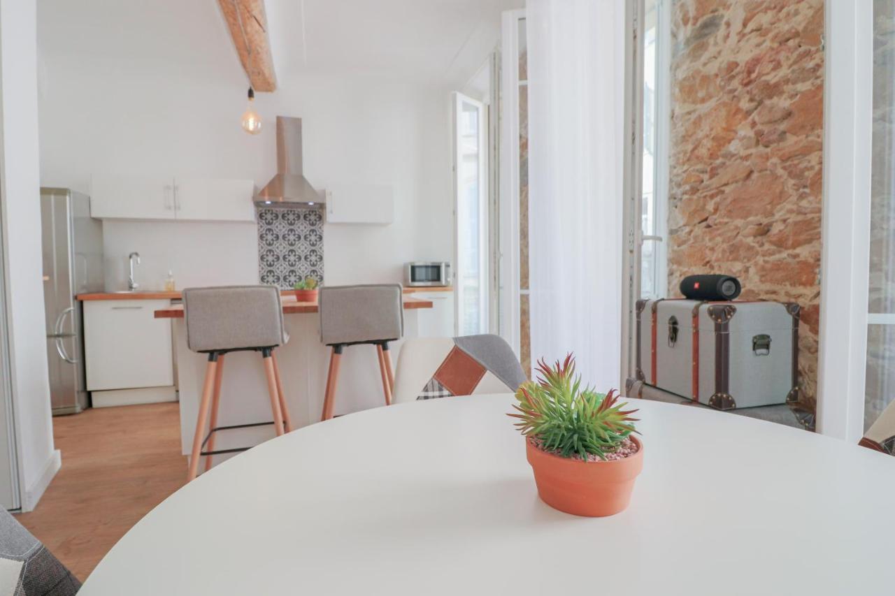 Stylish Apartment In The Old Town, With Ac. Antibes Eksteriør billede
